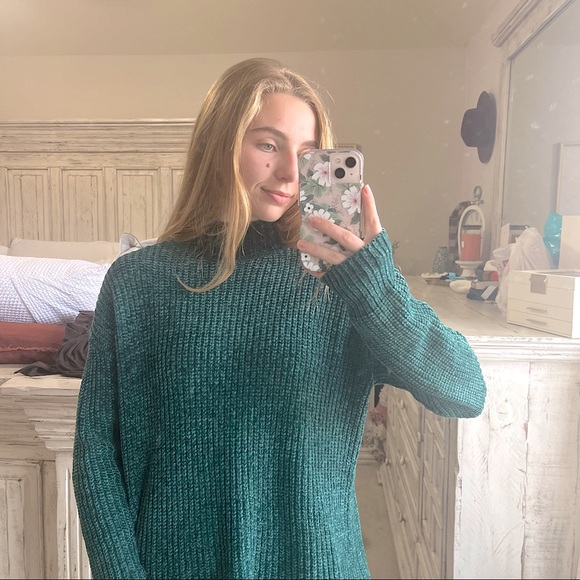 Time and Tru | Sweaters | Time And Tru 